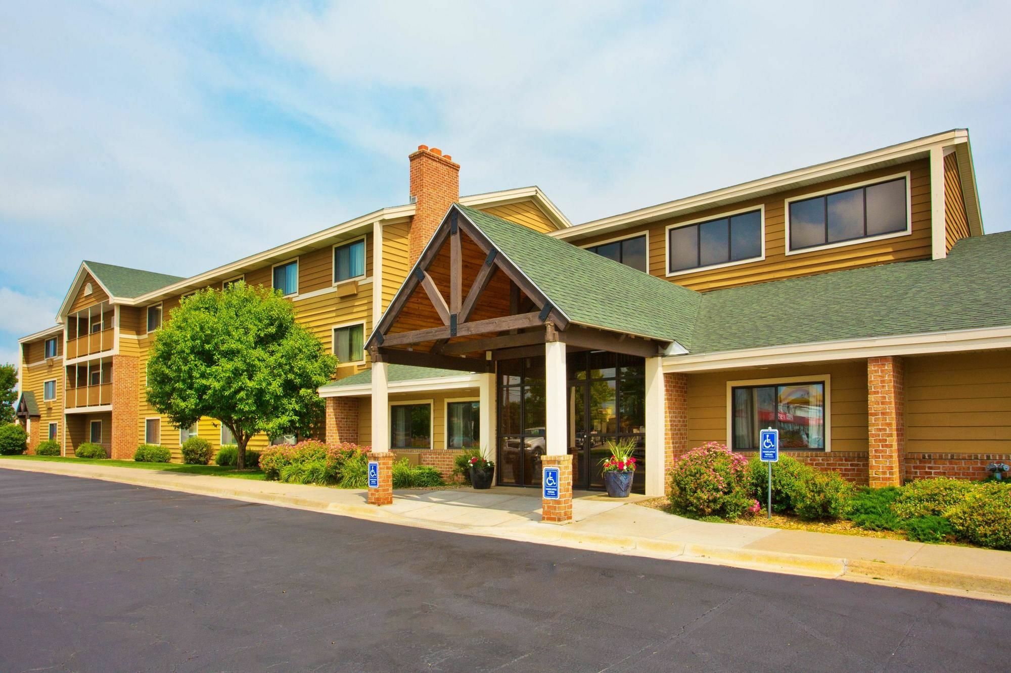 Americinn By Wyndham Kearney Εξωτερικό φωτογραφία